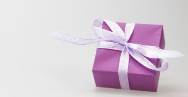 Подарок девушке на год отношений