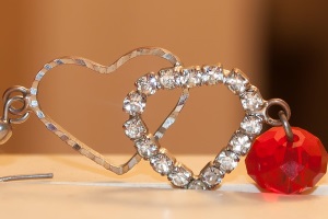 Ювелирные украшения это отличный подарок